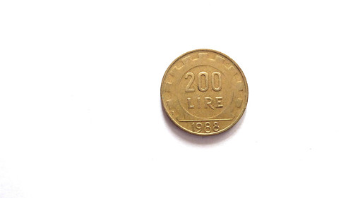 T038_ Mince Itálie, 200 Lire, 1988, retro