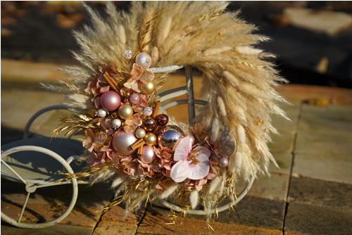 Vánoční věnec v boho stylu — foto 1