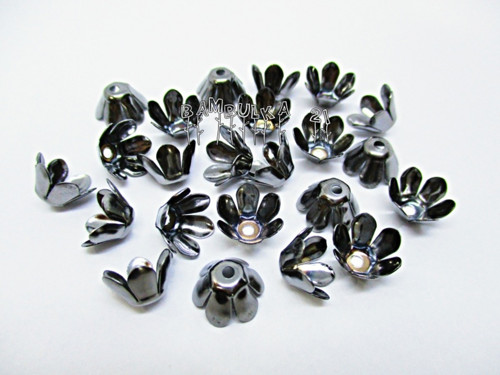 Zdobený kaplík, black oxid, 12mm - 1ks