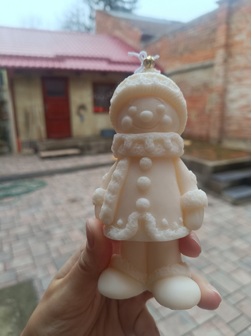 Sněhouš ze sójového vosku, vůně, rolnička