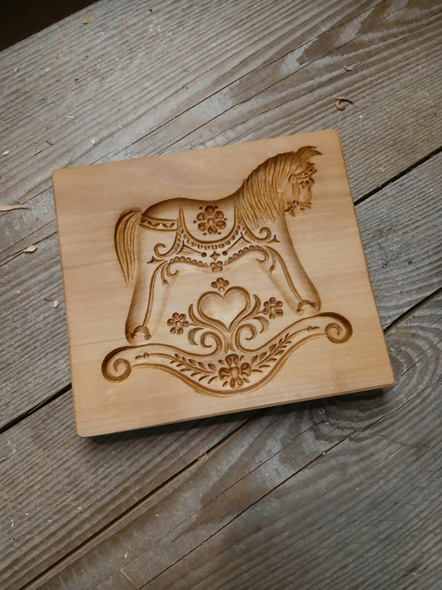 Dřevěná forma koník 12x11cm