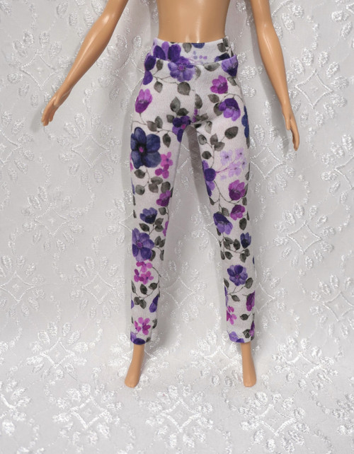 Legíny pro Barbie — foto 1
