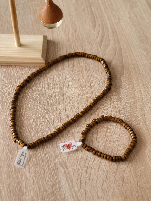 Set dřevěného náramku a náhrdelníku na gumičce