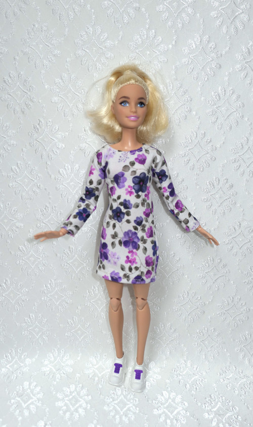 Šaty pro chladné dny pro Barbie — foto 1