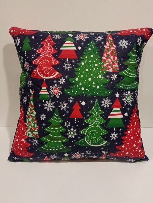 Vánoční stromky na tm. modré 40x40