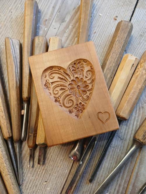 Dřevěná forma srdíčko 6x6cm