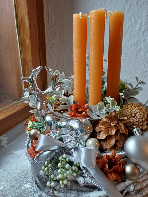 Adventní svícen s jelínkem
