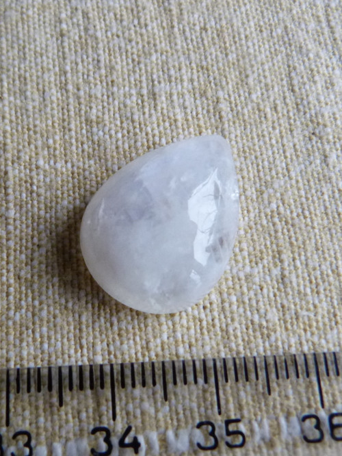 Měsíční kámen pravý - 2,2 cm (MKP11)