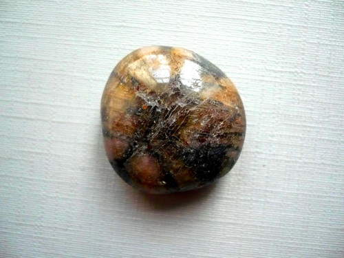 Troml. placka - chiastolit 23 mm, č.666w