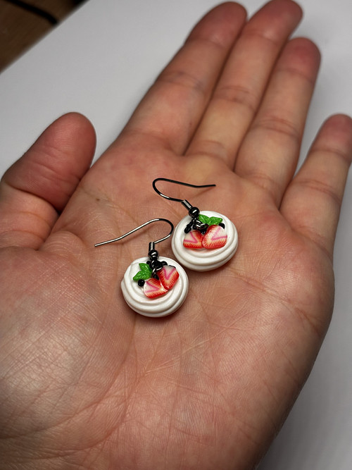 Pavlova dortíky - visací náušnice — foto 1