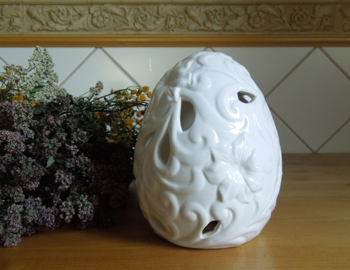 Velké porcelánové vejce