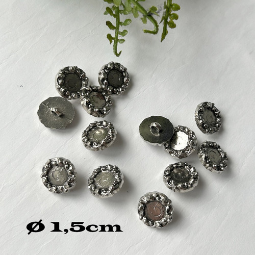 Knoflík - 1,5cm - 1ks — foto 1