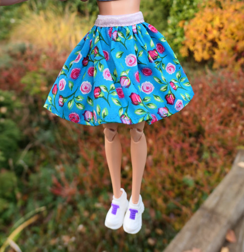 Barbie - natahovací sukně — foto 1