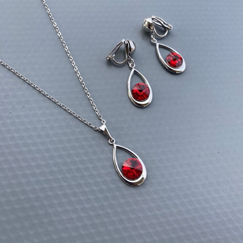 Antialergické klipsy Scarlet Swarovski slza