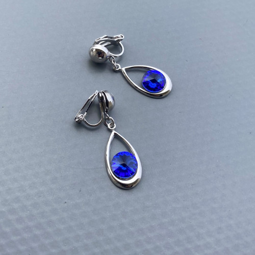 Antialergické klipsy Sapphire Swarovski slza