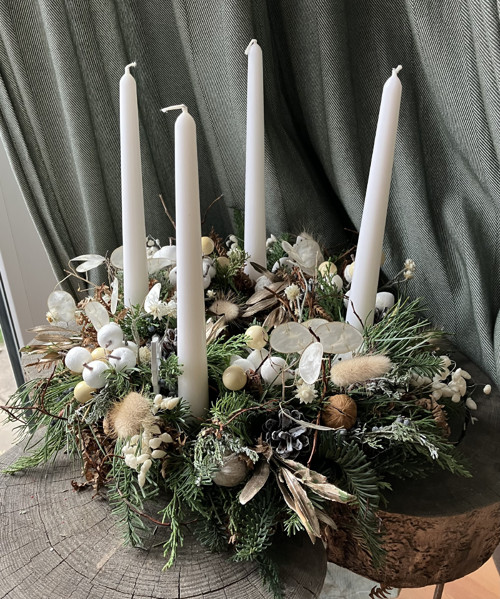 Adventní věnec bílá MARIA — foto 1