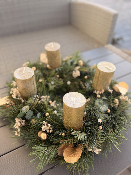 Zlatý adventní věnec — foto 1