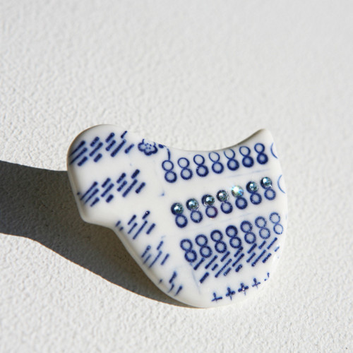 Porcelánče s příběhem - brož