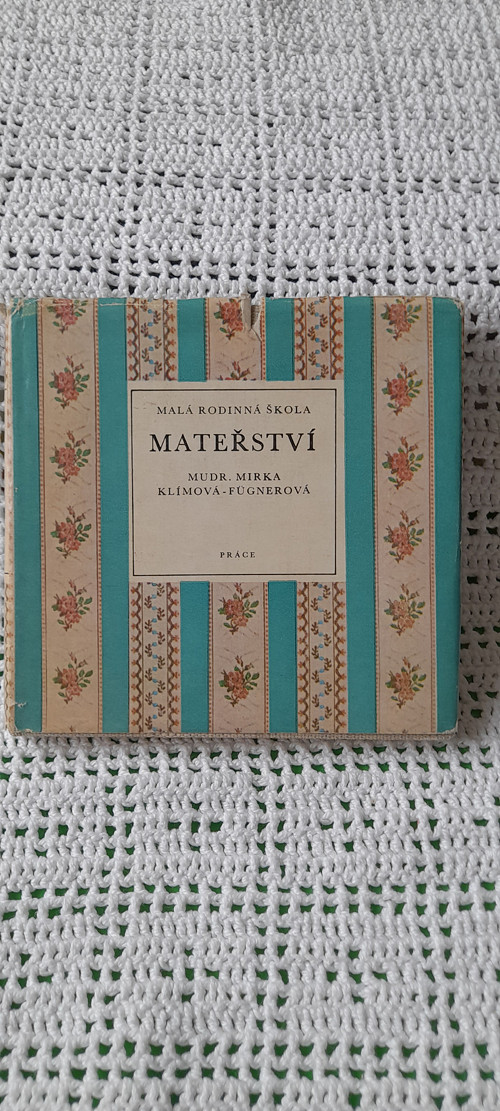 Mateřství