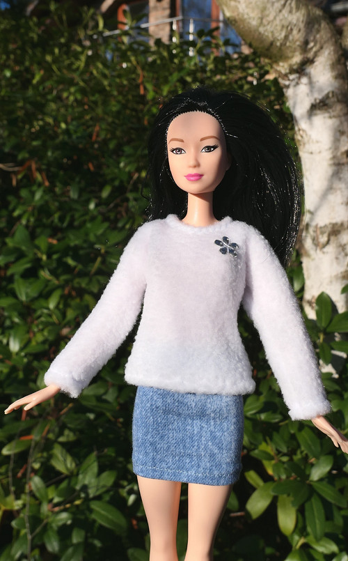 Svetr pro Barbie