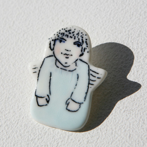 Anděl Adámek porcelán. brož — foto 1