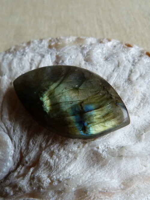 Labradorit - 3,8 cm — foto 1