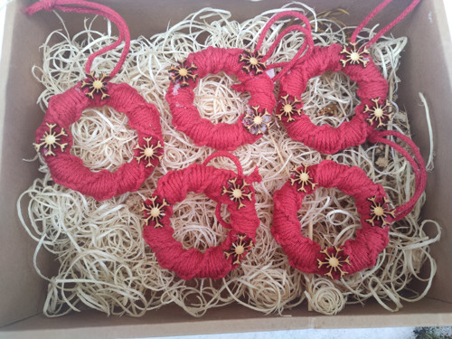 Macramé ozdoba červená sada