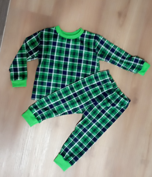 Dětské pyžamo vel. 98 - zelená kostka