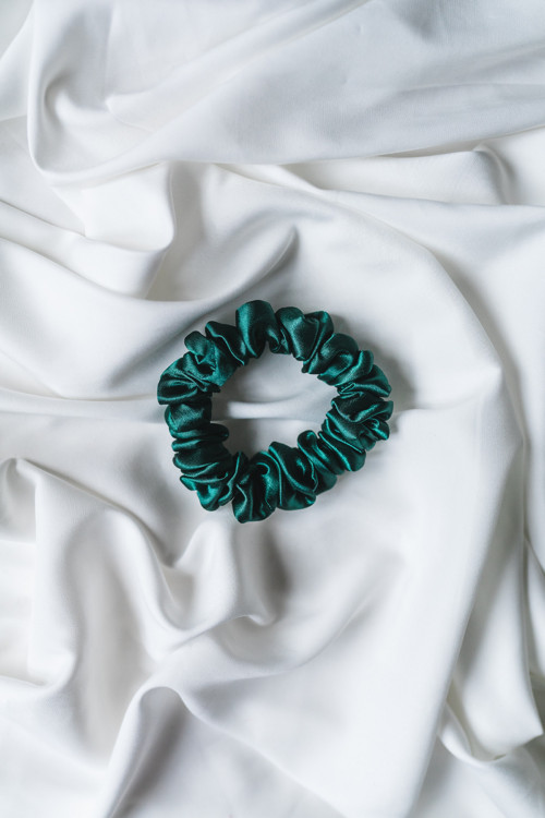 Mini Hedvábná scrunchie "V LESE" — foto 1