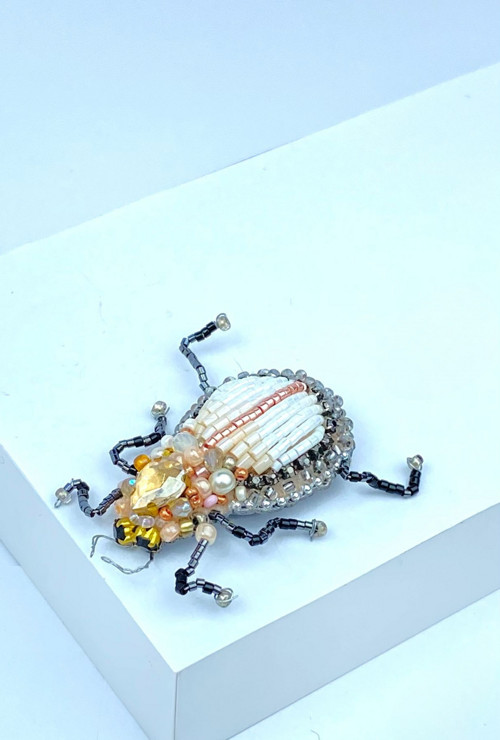Brož luxusní brouk BEETLE peach