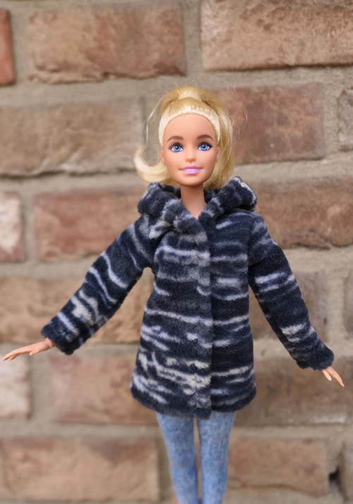 Barbie - zimní kabátek — foto 1