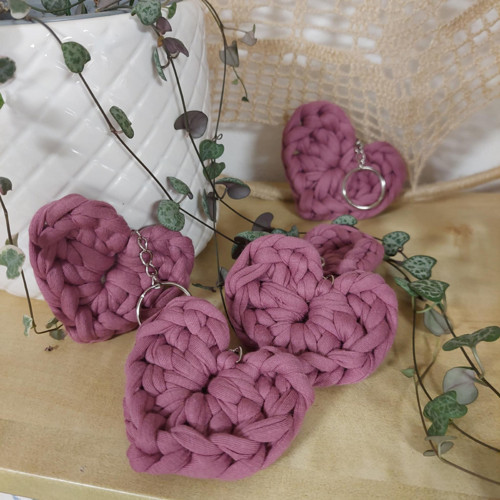 Háčkovaná klíčenka "Srdíčko" - 7 cm