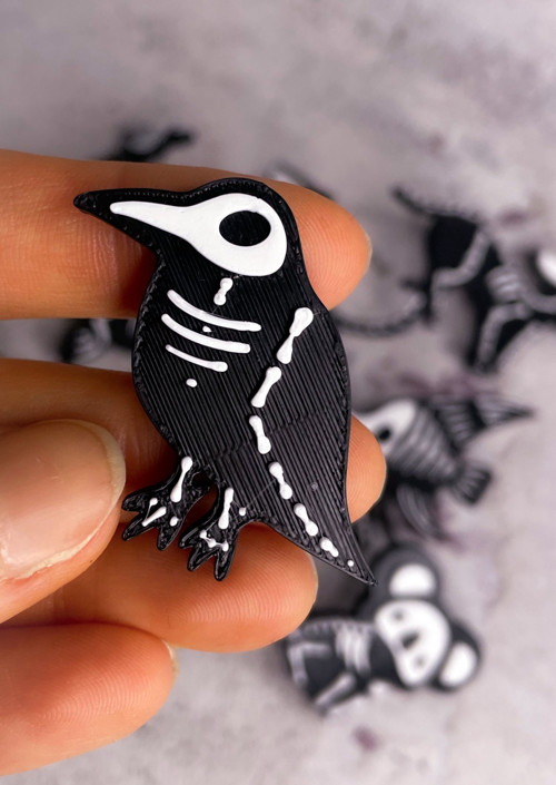 Odznáček pin skeleton Havran