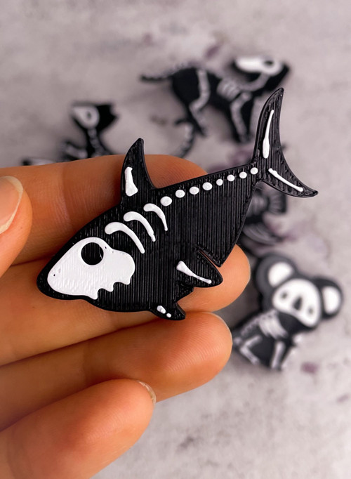 Odznáček pin skeleton Žralok