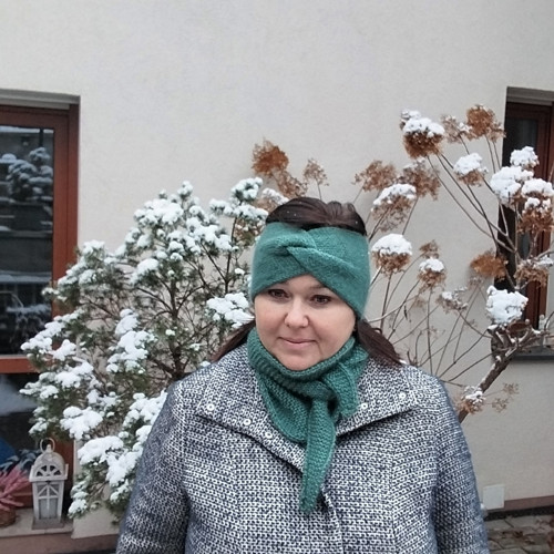 Šátek a čelenka