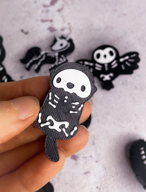 Odznáček pin skeleton Vydra