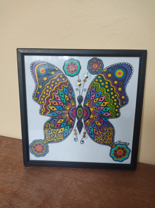 Motýl se zlatým srdcem (obrázek 20x20 cm)