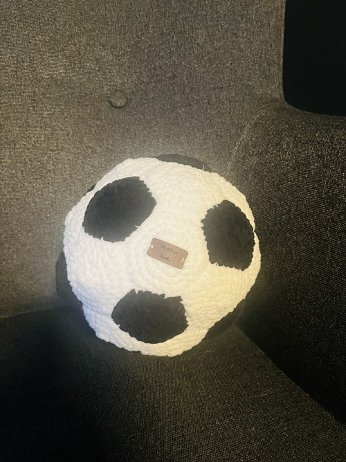 Háčkovaný fotbalový míč - malý
