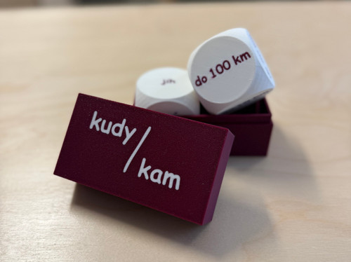 Cestovní kostky Kudy/Kam - fialovobílé