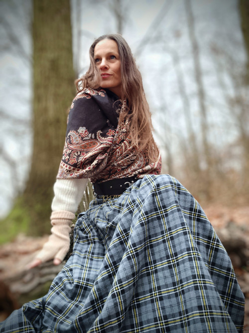 Outlander Půvabná Kostka Šedo Černá