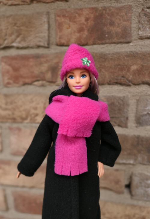 Čepice + šála pro Barbie — foto 1