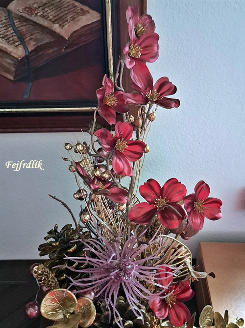 Vánoční kytice, extravagantní velice ;-). — foto 1