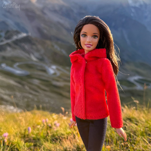 Plyšová mikina pro Barbie - červená
