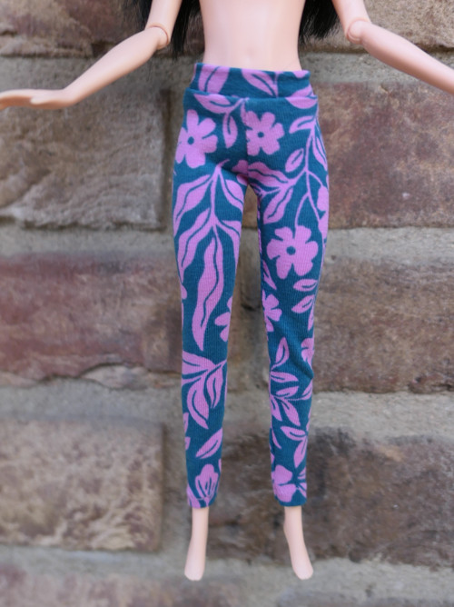 Legíny pro Barbie — foto 1