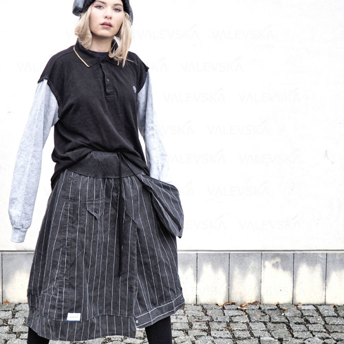 Celoroční pruhovaná sukně s kapsama L / XL / XXL