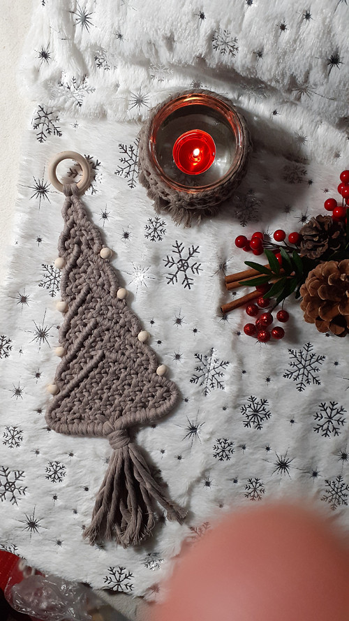 Macramé strom závěsný