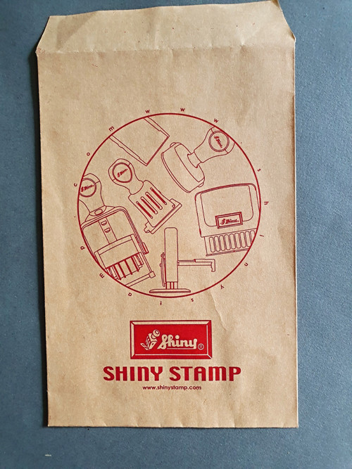 Shiny — foto 1