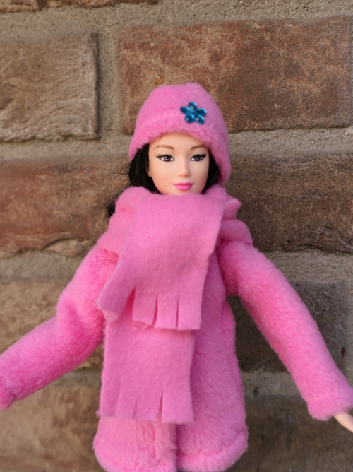 Čepice + šála pro Barbie — foto 1