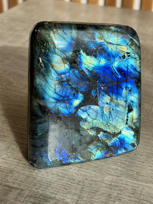 Labradorit- výstavní minerál, 416 gr. Madagaskar