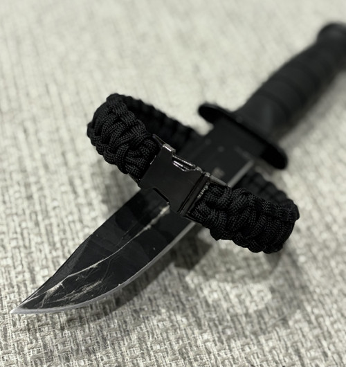 Survival náramek s kovovou sponou